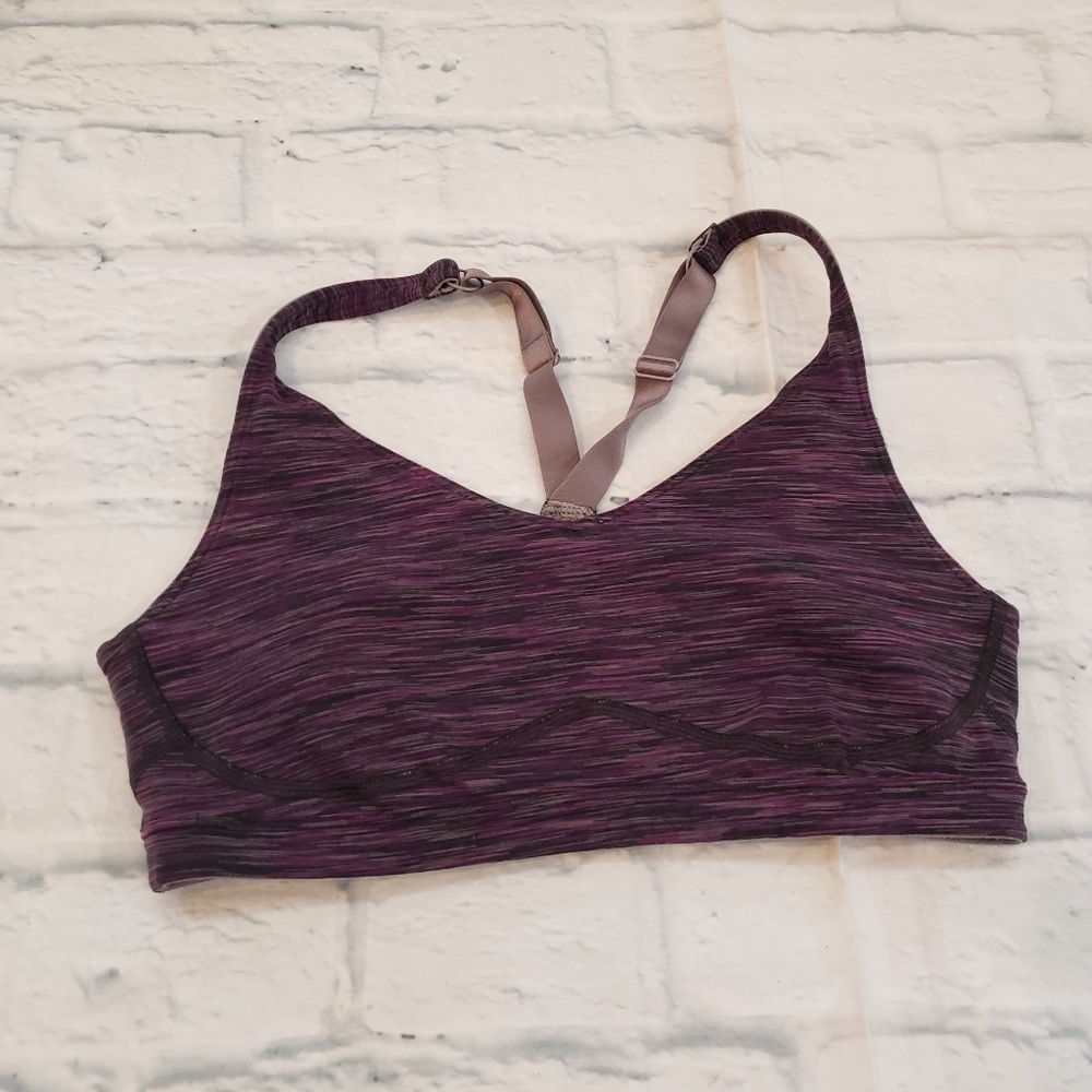 Lucy sports bra